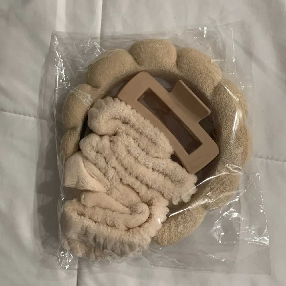 5 Piece Spa Set Tan Headband Hair Clip Weistbands New With Tags - Picture 5 of 6